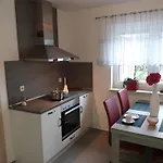 Haus Maruna *